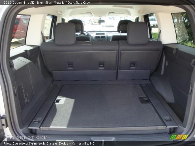 Bright Silver Metallic / Dark Slate Gray 2010 Dodge Nitro SE