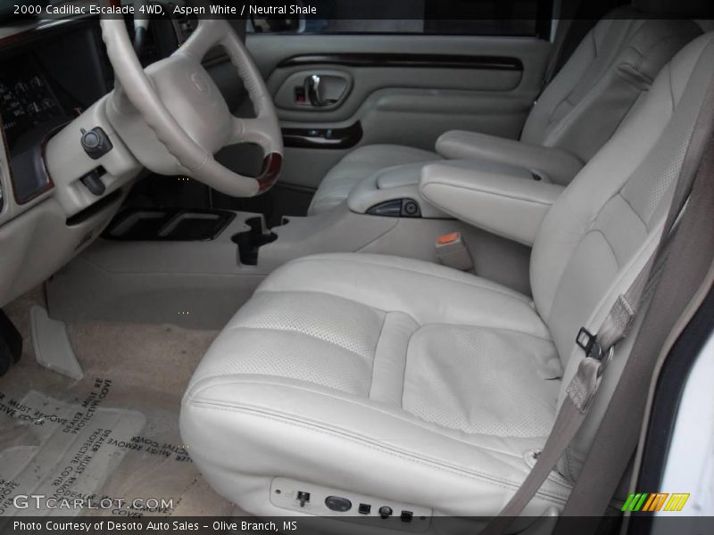 Aspen White / Neutral Shale 2000 Cadillac Escalade 4WD