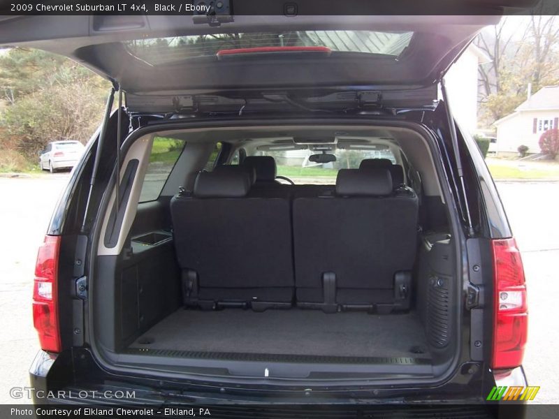Black / Ebony 2009 Chevrolet Suburban LT 4x4