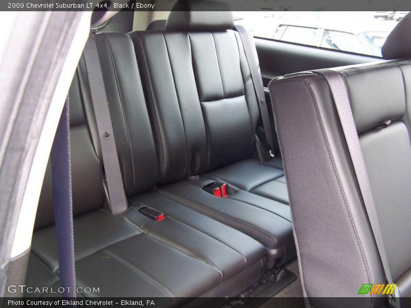 Black / Ebony 2009 Chevrolet Suburban LT 4x4