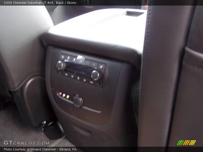 Black / Ebony 2009 Chevrolet Suburban LT 4x4