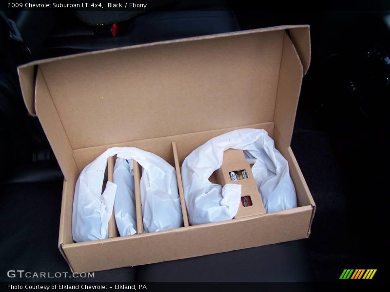 Black / Ebony 2009 Chevrolet Suburban LT 4x4