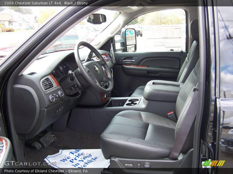 Black / Ebony 2009 Chevrolet Suburban LT 4x4