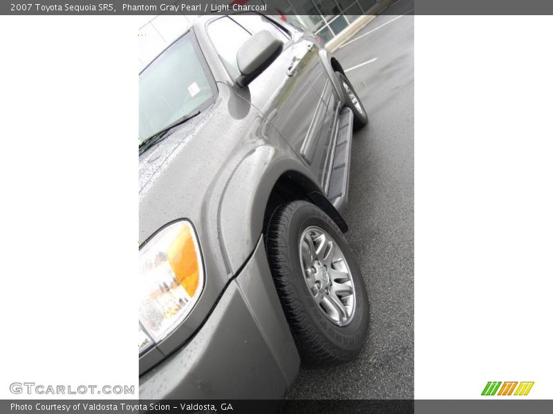 Phantom Gray Pearl / Light Charcoal 2007 Toyota Sequoia SR5