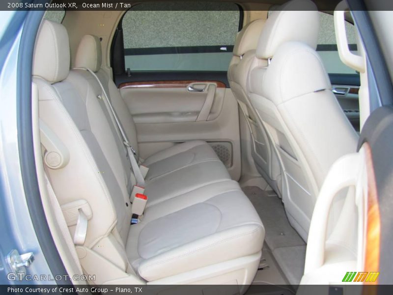 Ocean Mist / Tan 2008 Saturn Outlook XR
