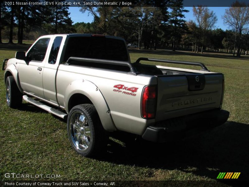 Sand Dune Metallic / Beige 2001 Nissan Frontier SE V6 King Cab 4x4