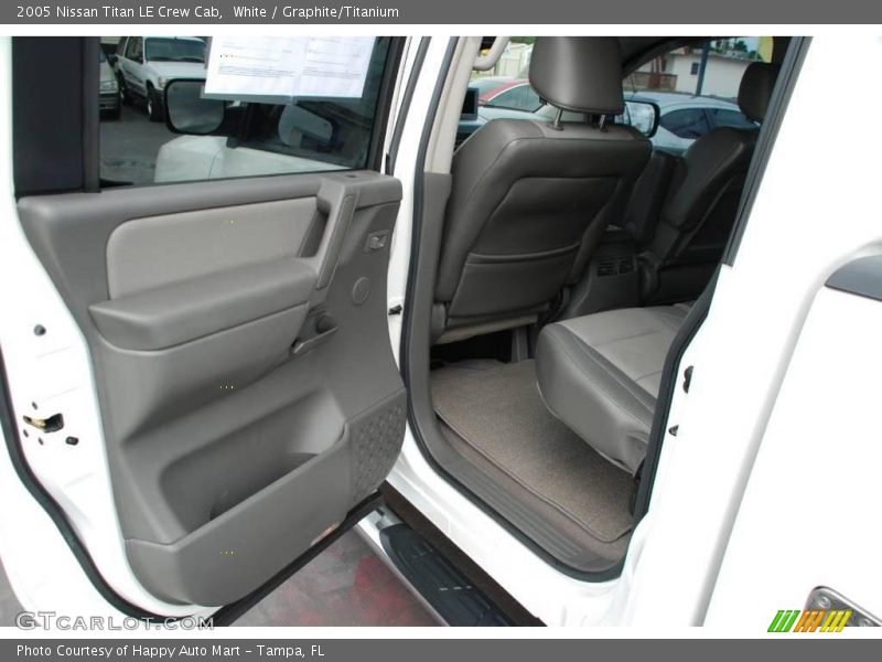 White / Graphite/Titanium 2005 Nissan Titan LE Crew Cab