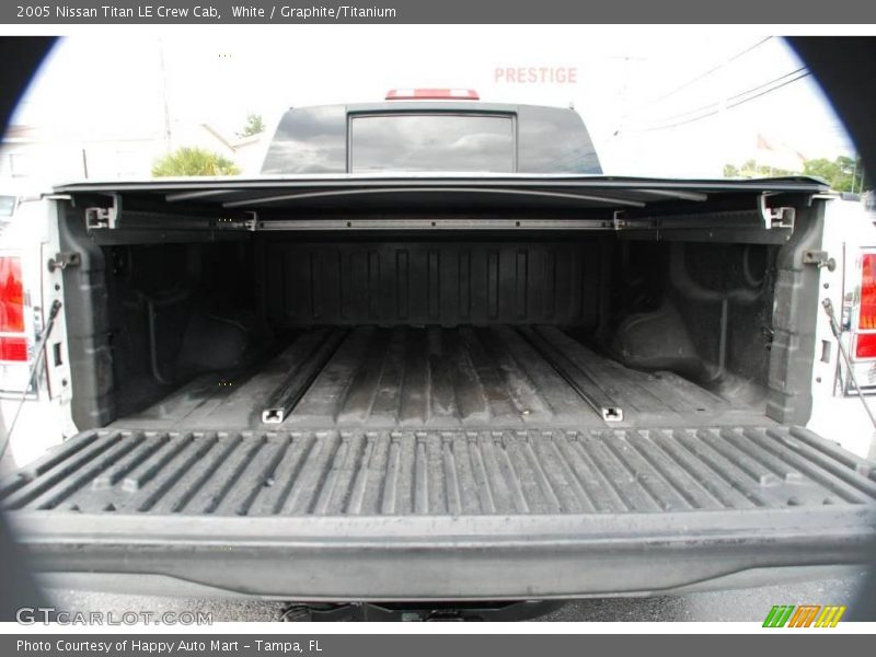 White / Graphite/Titanium 2005 Nissan Titan LE Crew Cab