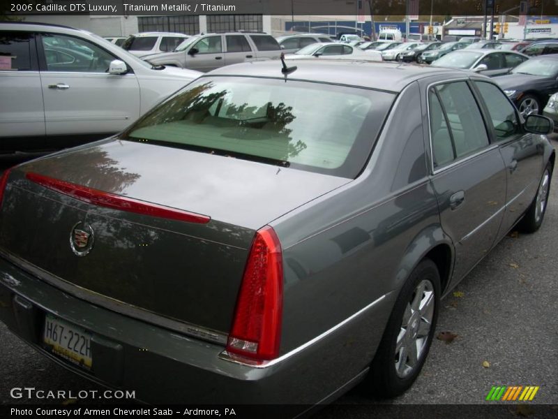 Titanium Metallic / Titanium 2006 Cadillac DTS Luxury