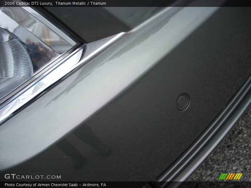 Titanium Metallic / Titanium 2006 Cadillac DTS Luxury