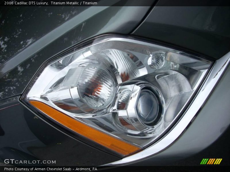 Titanium Metallic / Titanium 2006 Cadillac DTS Luxury