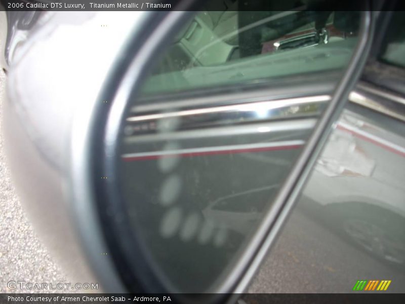 Titanium Metallic / Titanium 2006 Cadillac DTS Luxury