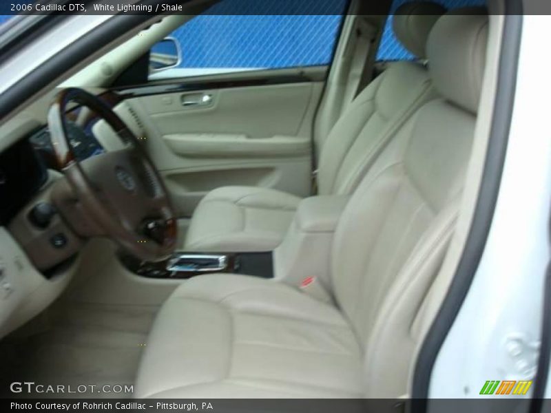 White Lightning / Shale 2006 Cadillac DTS