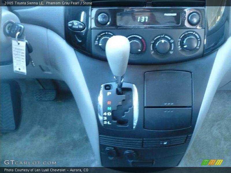 Phantom Gray Pearl / Stone 2005 Toyota Sienna LE