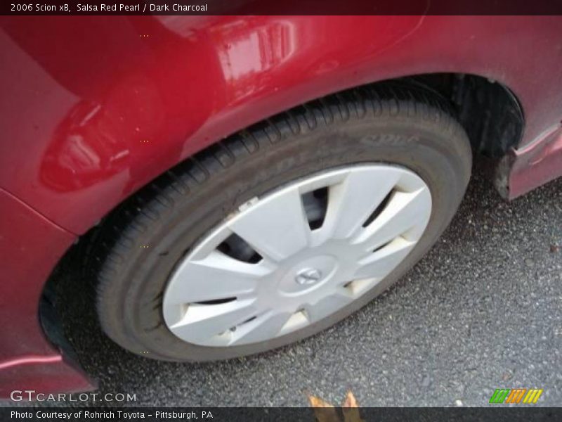 Salsa Red Pearl / Dark Charcoal 2006 Scion xB
