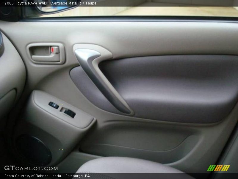 Everglade Metallic / Taupe 2005 Toyota RAV4 4WD