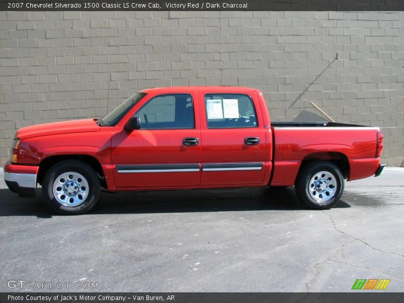 Victory Red / Dark Charcoal 2007 Chevrolet Silverado 1500 Classic LS Crew Cab