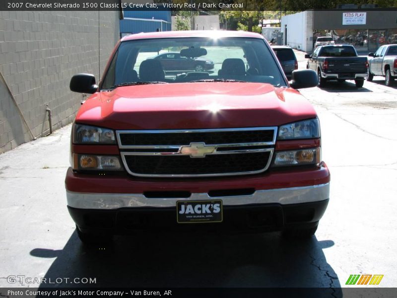 Victory Red / Dark Charcoal 2007 Chevrolet Silverado 1500 Classic LS Crew Cab