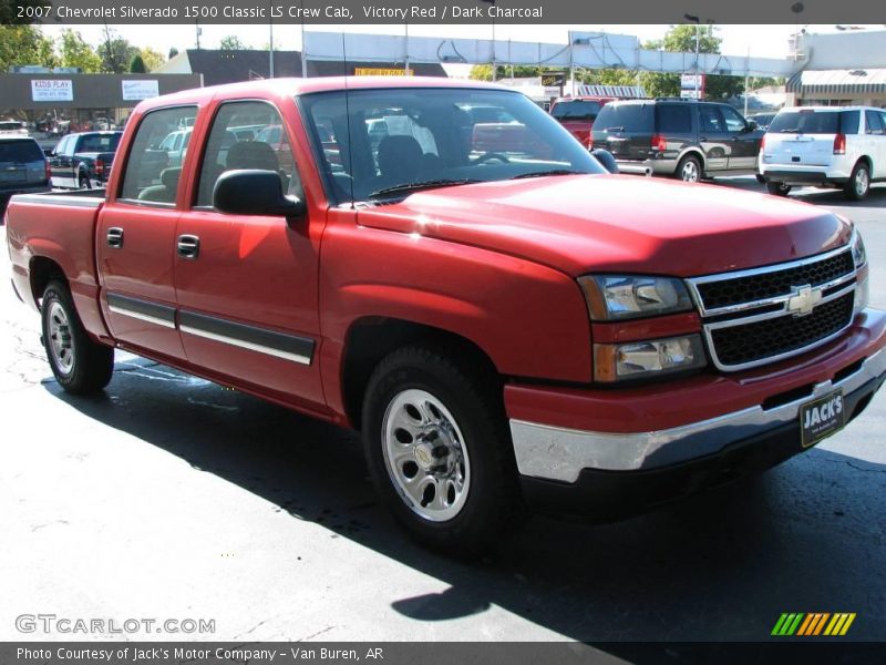 Victory Red / Dark Charcoal 2007 Chevrolet Silverado 1500 Classic LS Crew Cab