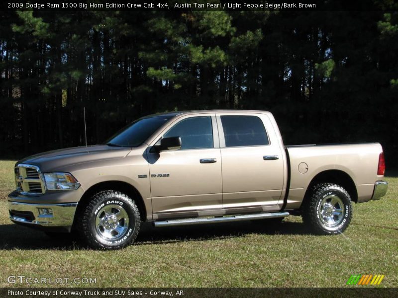 Austin Tan Pearl / Light Pebble Beige/Bark Brown 2009 Dodge Ram 1500 Big Horn Edition Crew Cab 4x4