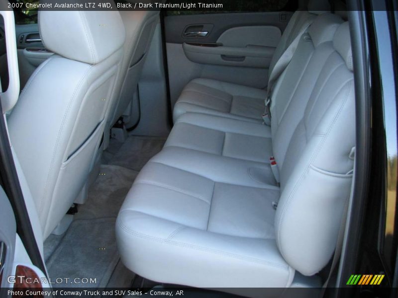 Black / Dark Titanium/Light Titanium 2007 Chevrolet Avalanche LTZ 4WD