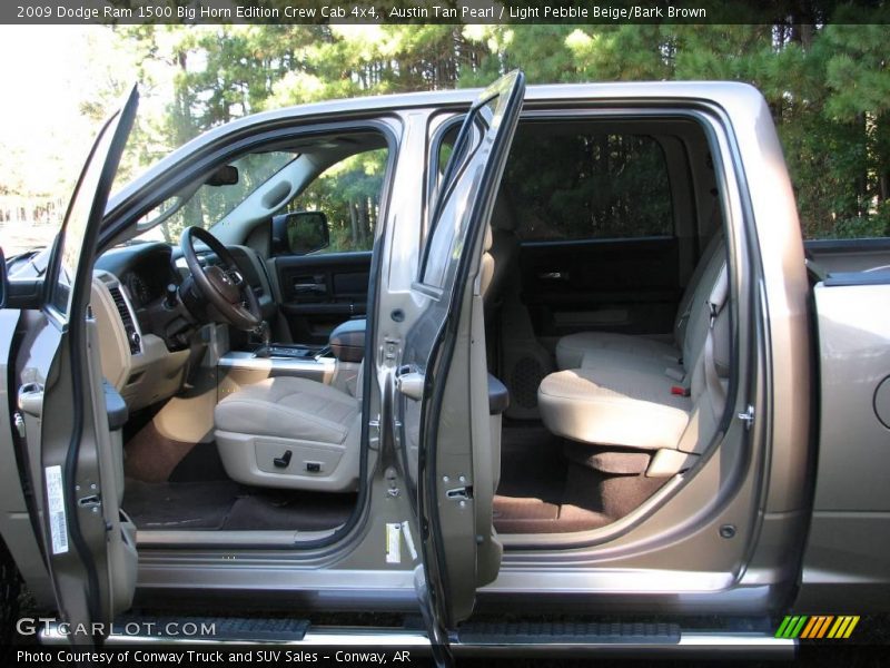 Austin Tan Pearl / Light Pebble Beige/Bark Brown 2009 Dodge Ram 1500 Big Horn Edition Crew Cab 4x4