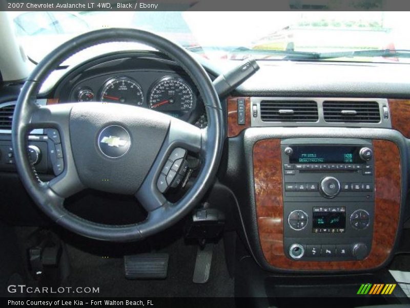 Black / Ebony 2007 Chevrolet Avalanche LT 4WD