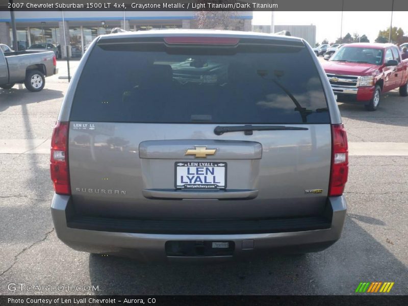 Graystone Metallic / Light Titanium/Dark Titanium 2007 Chevrolet Suburban 1500 LT 4x4