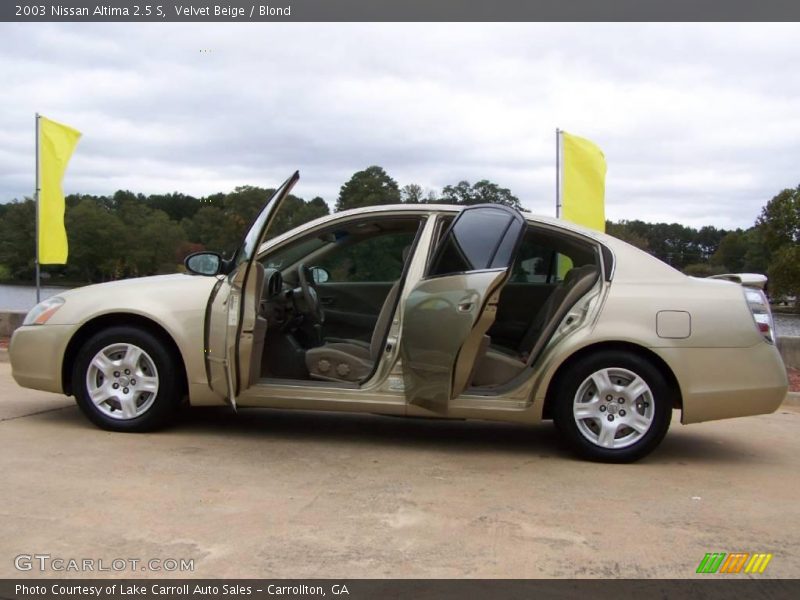 Velvet Beige / Blond 2003 Nissan Altima 2.5 S