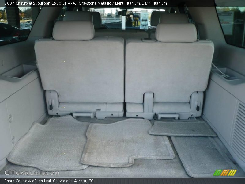 Graystone Metallic / Light Titanium/Dark Titanium 2007 Chevrolet Suburban 1500 LT 4x4