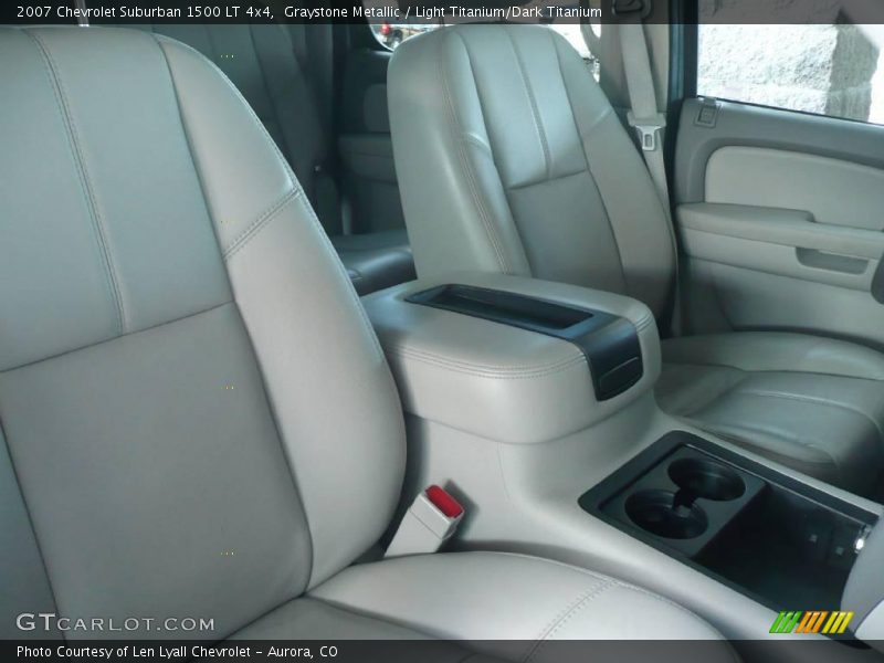 Graystone Metallic / Light Titanium/Dark Titanium 2007 Chevrolet Suburban 1500 LT 4x4