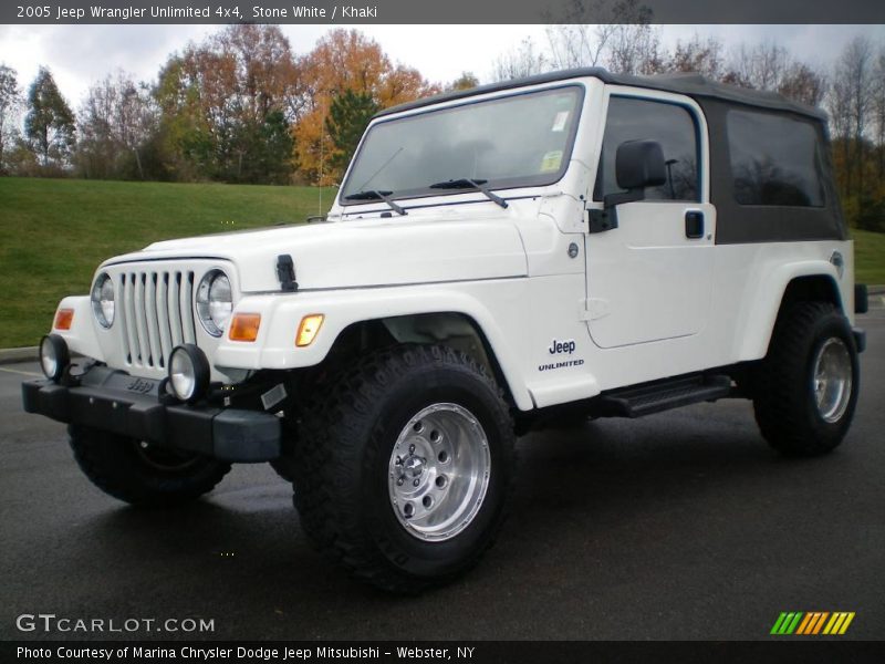 Stone White / Khaki 2005 Jeep Wrangler Unlimited 4x4