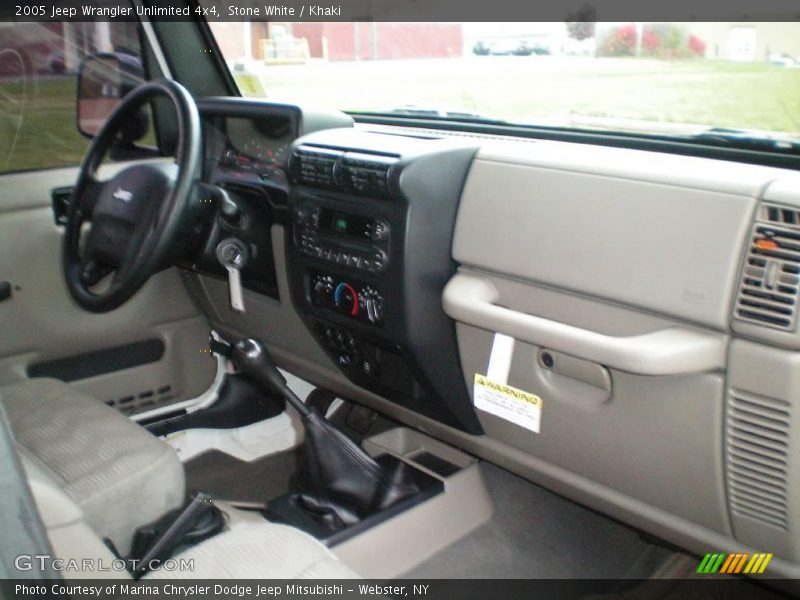Stone White / Khaki 2005 Jeep Wrangler Unlimited 4x4