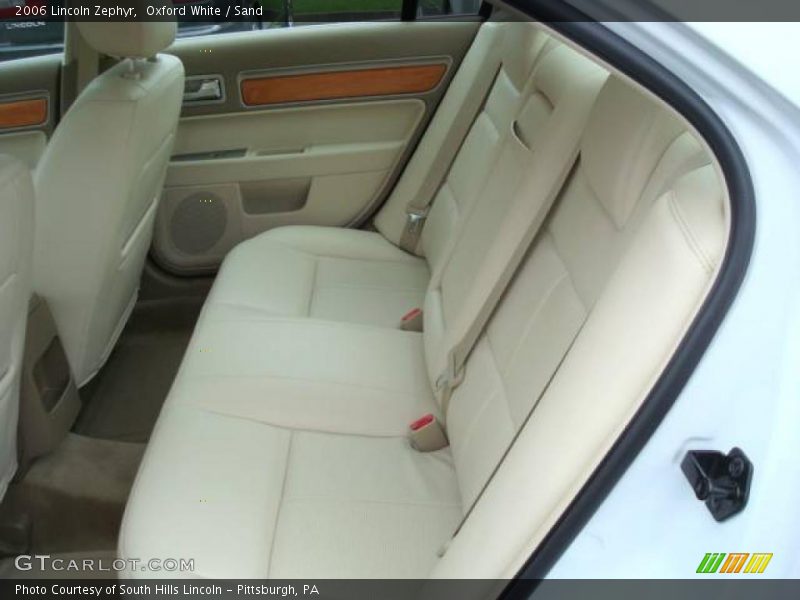 Oxford White / Sand 2006 Lincoln Zephyr