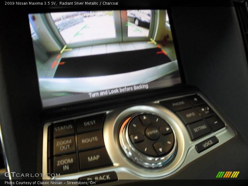 Radiant Silver Metallic / Charcoal 2009 Nissan Maxima 3.5 SV
