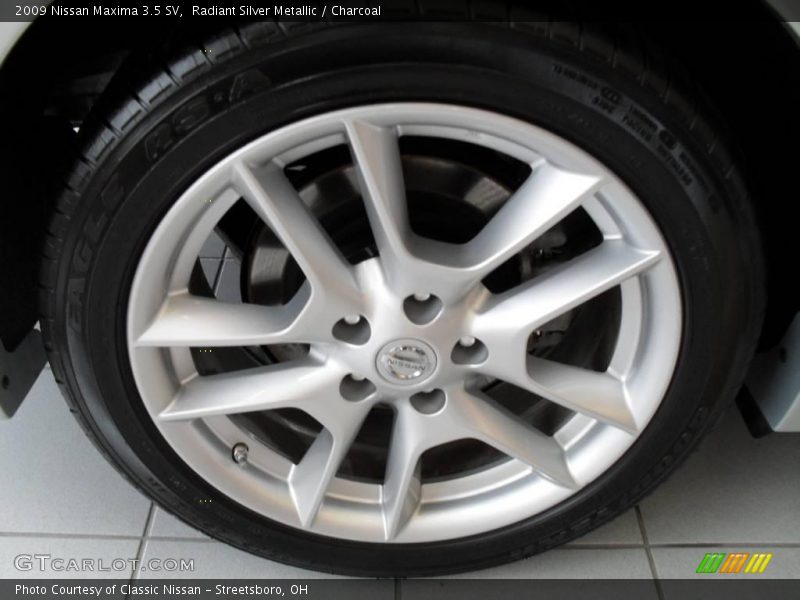 Radiant Silver Metallic / Charcoal 2009 Nissan Maxima 3.5 SV