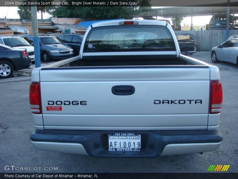 Bright Silver Metallic / Dark Slate Gray 2004 Dodge Dakota Sport Quad Cab