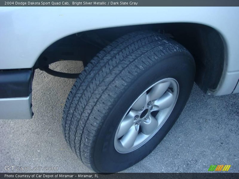 Bright Silver Metallic / Dark Slate Gray 2004 Dodge Dakota Sport Quad Cab