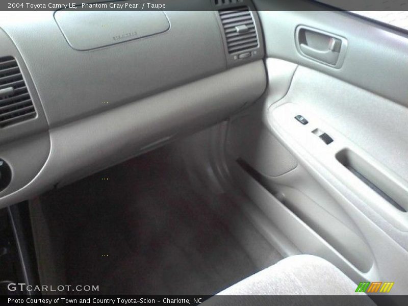 Phantom Gray Pearl / Taupe 2004 Toyota Camry LE