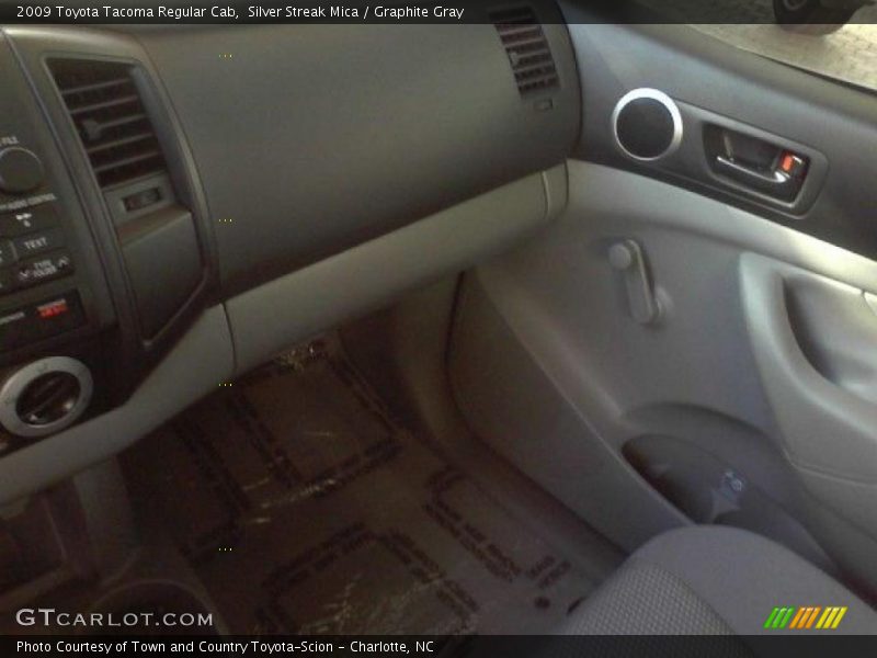 Silver Streak Mica / Graphite Gray 2009 Toyota Tacoma Regular Cab