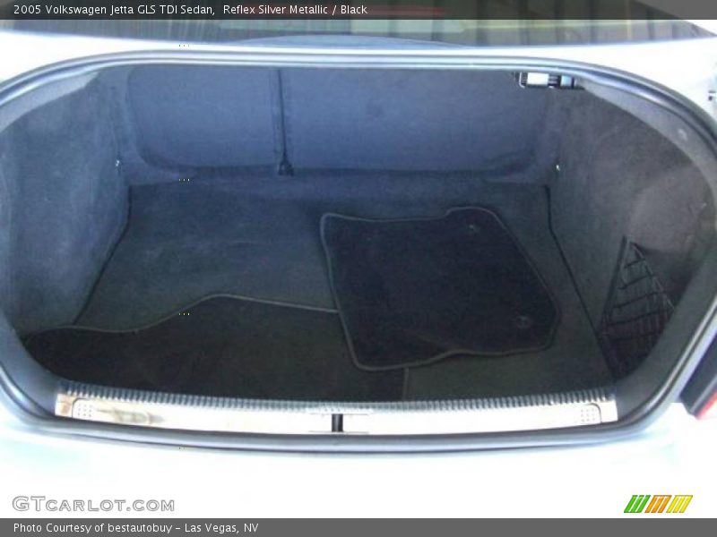 Reflex Silver Metallic / Black 2005 Volkswagen Jetta GLS TDI Sedan