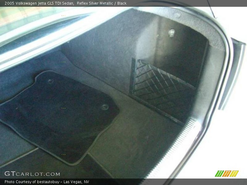 Reflex Silver Metallic / Black 2005 Volkswagen Jetta GLS TDI Sedan
