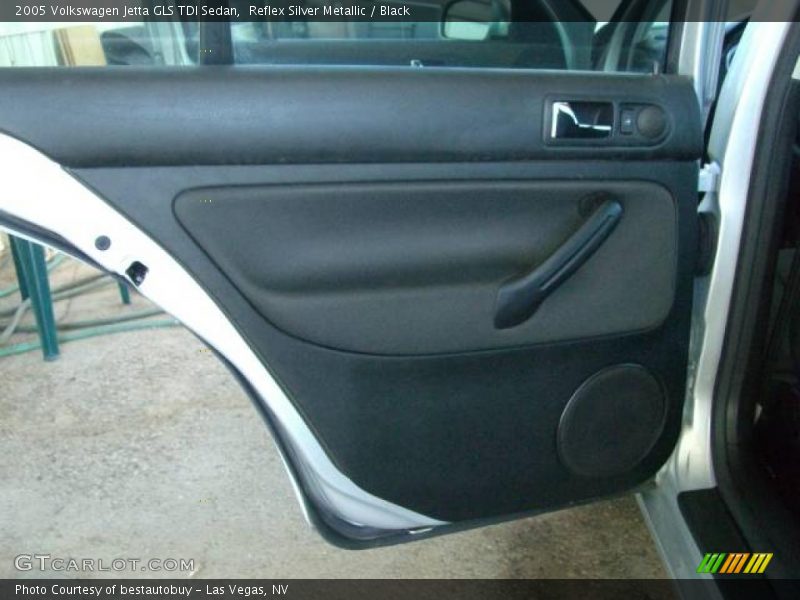 Reflex Silver Metallic / Black 2005 Volkswagen Jetta GLS TDI Sedan