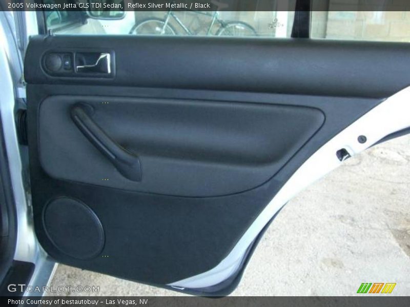 Reflex Silver Metallic / Black 2005 Volkswagen Jetta GLS TDI Sedan
