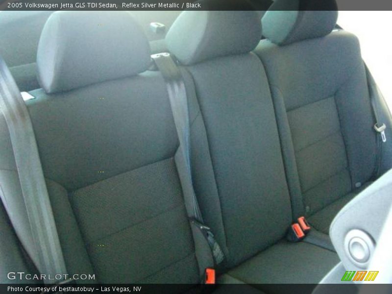 Reflex Silver Metallic / Black 2005 Volkswagen Jetta GLS TDI Sedan