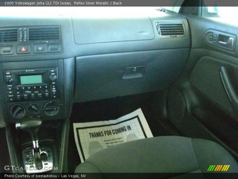 Reflex Silver Metallic / Black 2005 Volkswagen Jetta GLS TDI Sedan