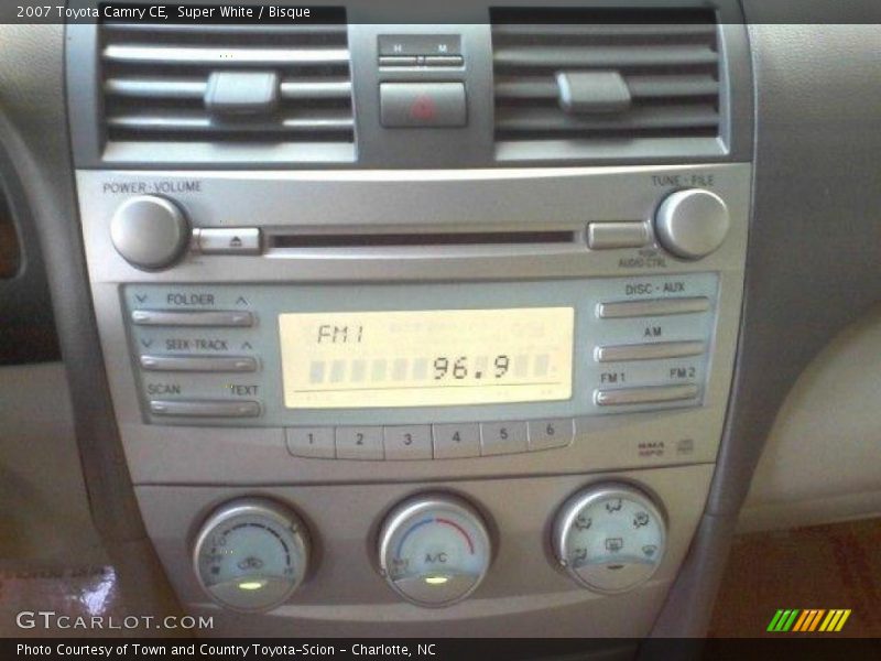 Super White / Bisque 2007 Toyota Camry CE