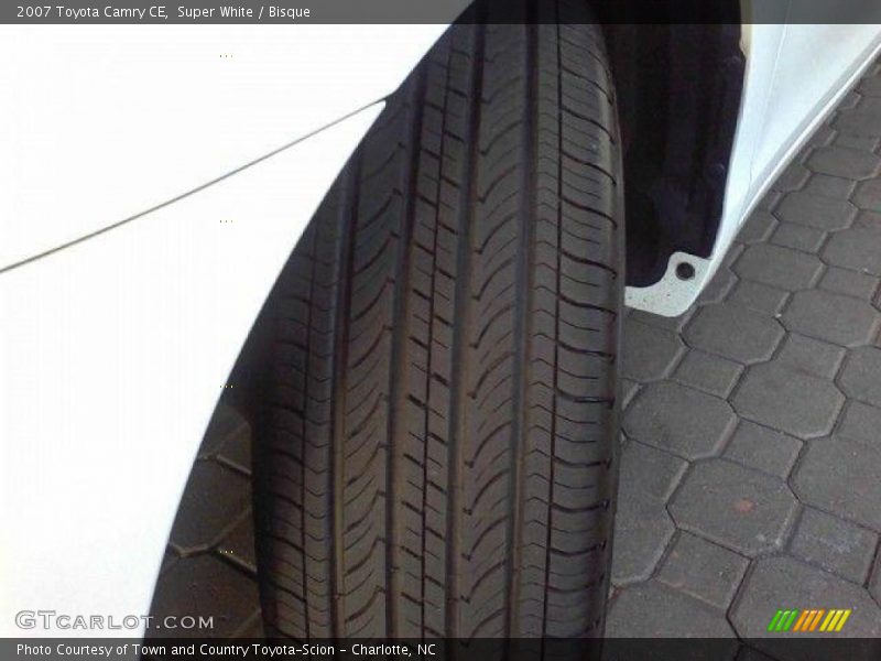 Super White / Bisque 2007 Toyota Camry CE