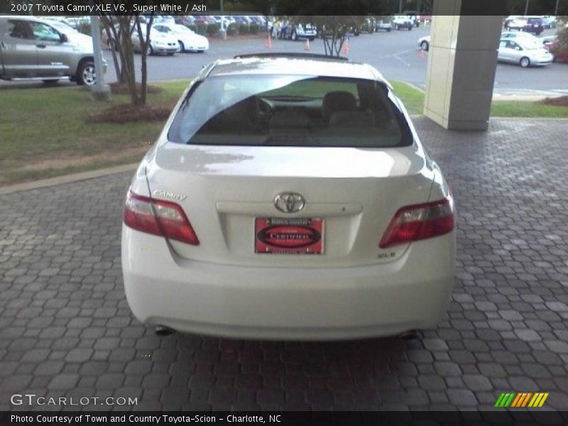 Super White / Ash 2007 Toyota Camry XLE V6
