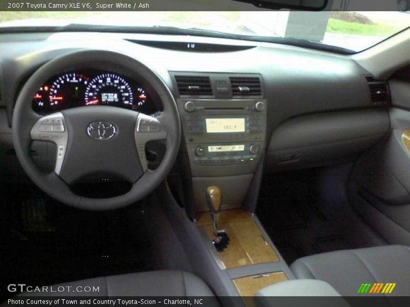 Super White / Ash 2007 Toyota Camry XLE V6